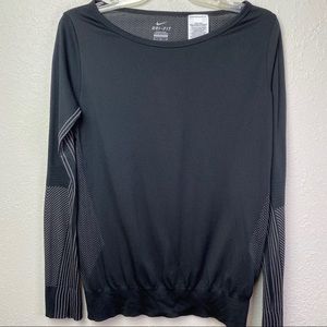 Nike Epic black light dry fit long sleeves